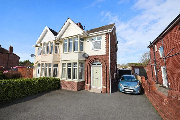 4 Bedroom Semi Detached House For Sale In Garstang Road West, Poulton-Le-Fylde, FY6