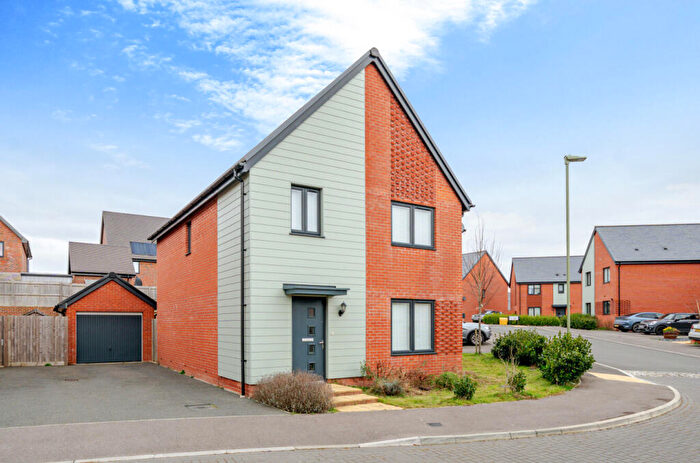 4 Bedroom Detached House For Sale In Brunel Way, Whiteley, Hampshire, PO15
