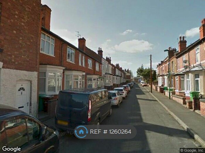 4 Bedroom Detached House To Rent In Corby Road, Nottingham NG3