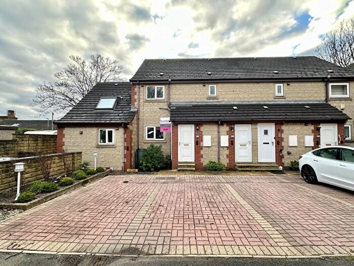 1 Bedroom Flat To Rent In Exchange Street, Cleckheaton, BD19