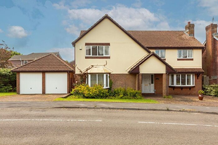 4 Bedroom Detached House For Sale In Ffordd Draenen Ddu, West Cross, Newton, Swansea, SA3