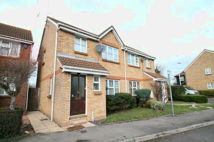 3 Bedroom Semi-Detached House To Rent In Meadowlea Close, Harmondsworth, UB7