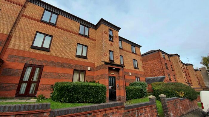 1 Bedroom Flat To Rent In Raphael Court, Redcliffe, Bristol, BS1