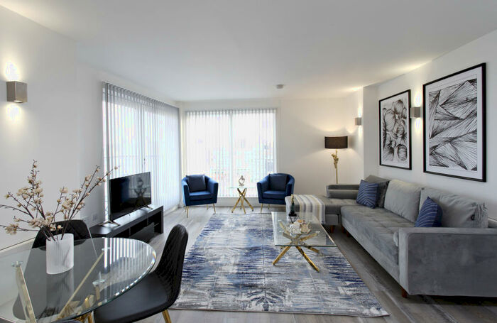 2 Bedroom Apartment To Rent In Skyline Central, Goulden Street, Manchester, M4