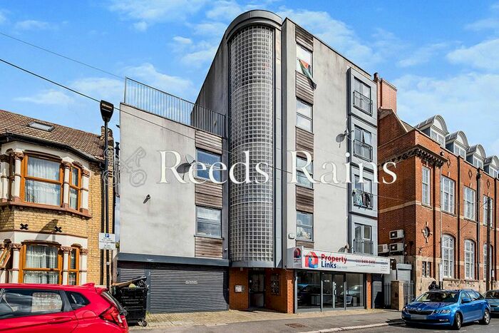 1 Bedroom Flat To Rent In St. Georges Road, London, E7