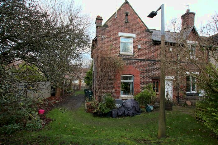 2 Bedroom End Of Terrace House For Sale In South Yorkshire Buildings, Silkstone Common, Barnsley S75