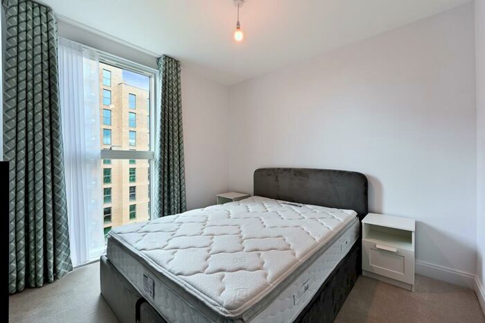 1 Bedroom Flat For Sale In Horlick Quarter, Memorial Avenue, Slough, London, SL1
