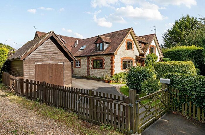 5 Bedroom Semi-Detached House For Sale In Upper Green, Hawkley, GU33