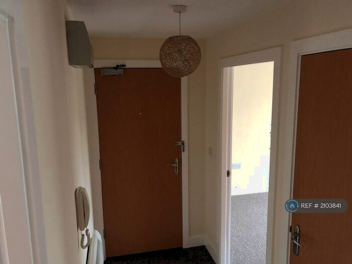 2 Bedroom Flat To Rent In Ellesmere Port, Ellesmere Port, CH66