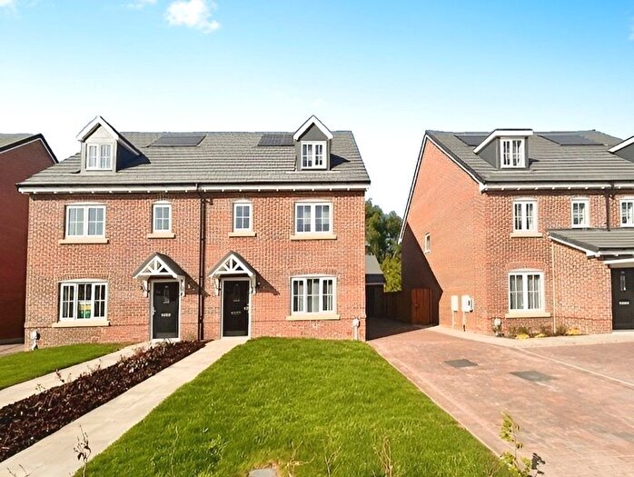 4 Bedroom Semi-Detached House To Rent In Conduit Road, Bessacarr, Doncaster, South Yorkshire, DN4