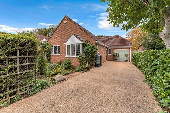 3 Bedroom Detached Bungalow For Sale In Meadowbank, Great Coates, Grimsby, DN37