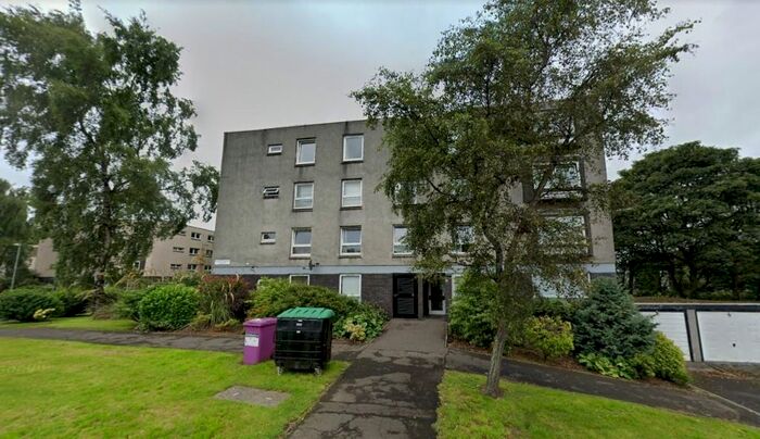2 Bedroom Flat To Rent In Blackthorn Court, Barnton, Edinburgh, EH4