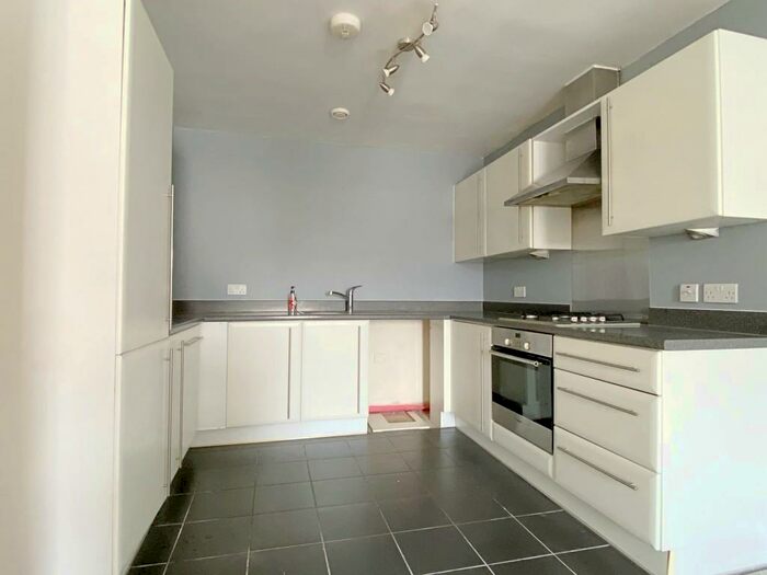 2 Bedroom Apartment To Rent In Worthing, BN11