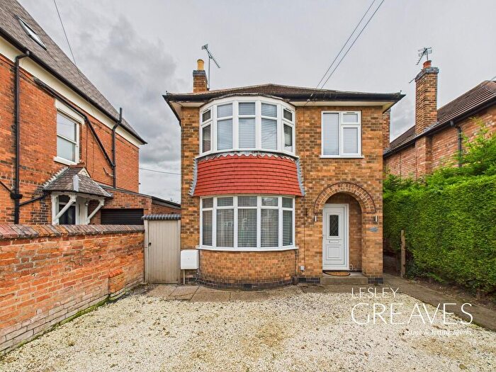 3 Bedroom Detached House For Sale In Victoria Street, Gedling, Nottingham, NG4