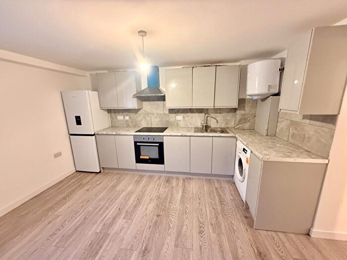 2 Bedroom House To Rent In Silver Street, Kettering, NN16