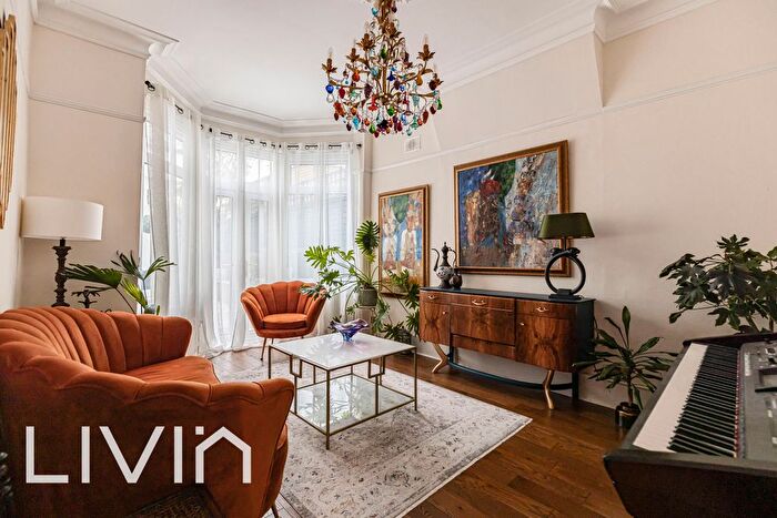 4 Bedroom Semi-Detached House For Sale In Colson Road, Croydon, Surrey, CR0