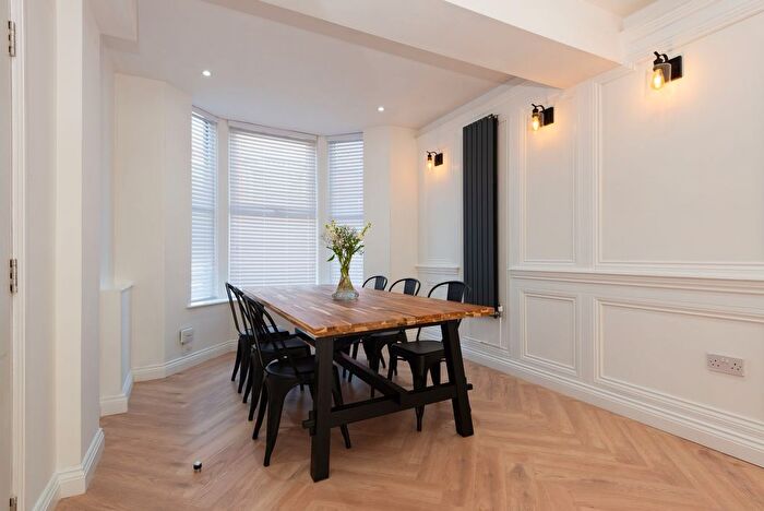 6 Bedroom Semi Detached House To Rent In Langton Road, Liverpool, L15