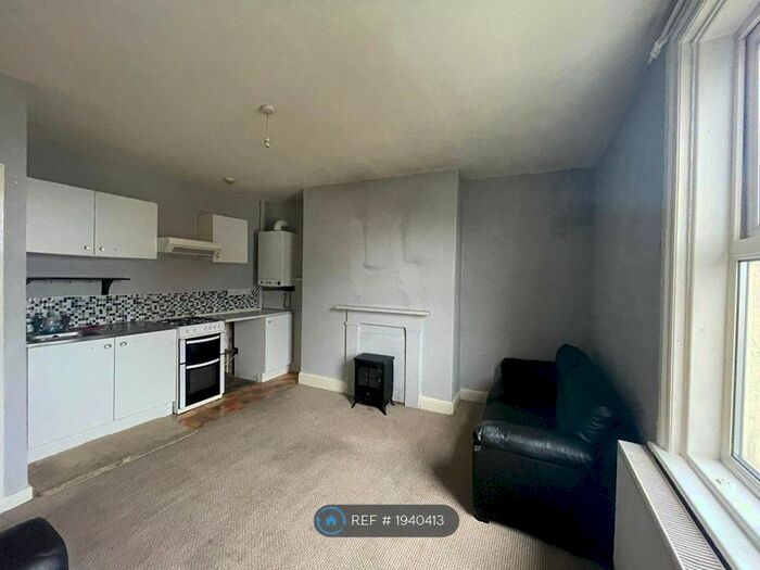 2 Bedroom Flat To Rent In Bold Street, Southport, PR9