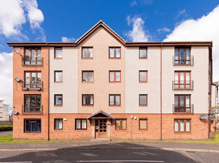 2 Bedroom Flat To Rent In Hawkhill, Leith, Edinburgh, EH7