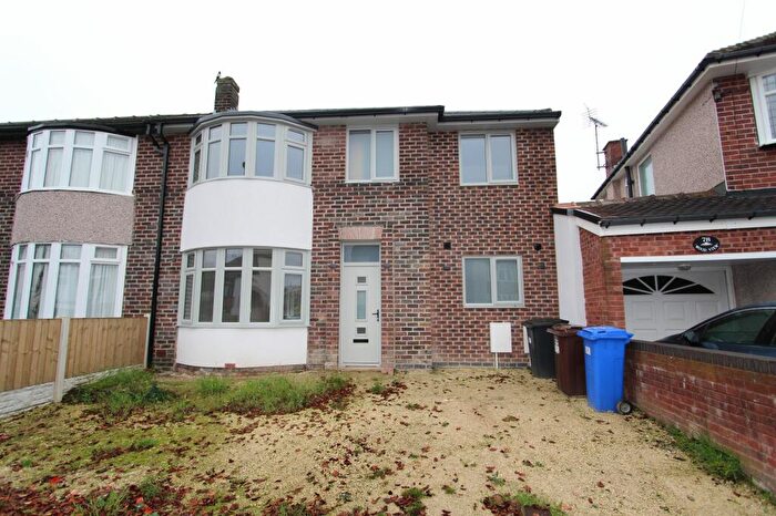 4 Bedroom House To Rent In Old Park Road, Sheffield, S8