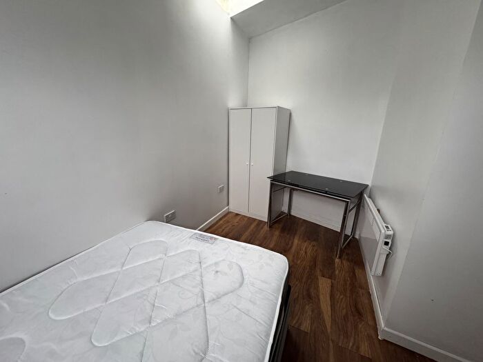 1 Bedroom Studio To Rent In Norbury Ave, Norbury, London, SW16