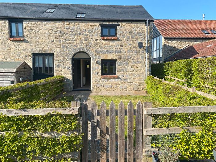 2 Bedroom Barn Conversion To Rent In Newton Court, Taunton, TA3