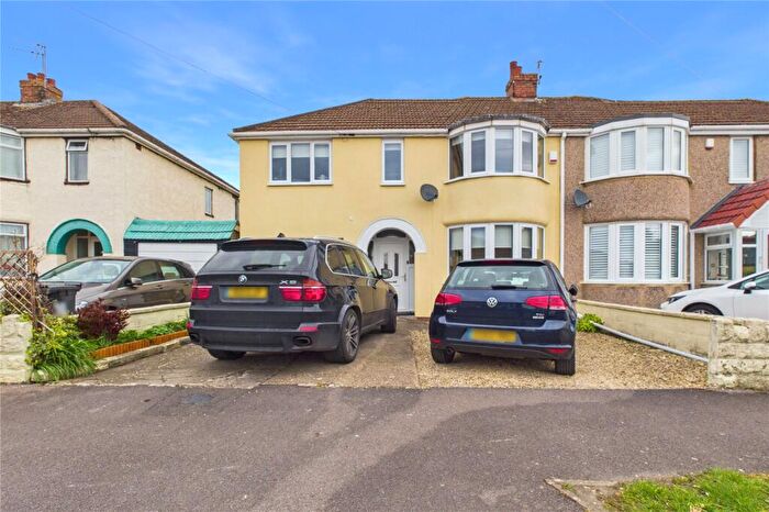 4 Bedroom Semi-Detached House For Sale In Tiverton Road, Gorse Hill, Swindon, SN2
