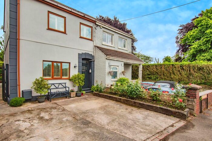 4 Bedroom Semi-Detached House For Sale In Heol Y Bwlch, Bynea, Llanelli, Carmarthenshire, SA14