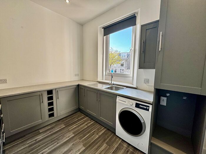 1 Bedroom Flat To Rent In Union Grove, Aberdeen, AB10