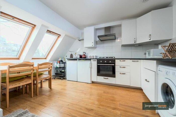 2 Bedroom Maisonette To Rent In White City Road, London, W12