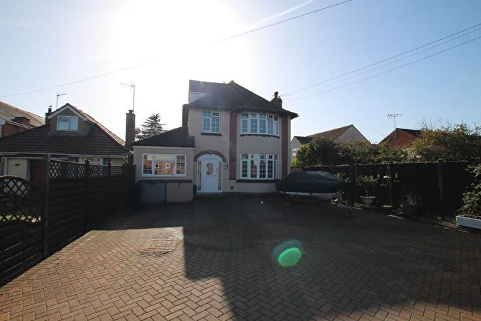5 Bedroom Detached House For Sale In St Johns Road, Clacton-on-Sea, CO16