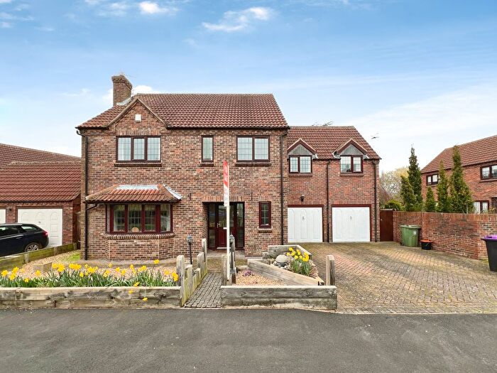 4 Bedroom Detached House For Sale In Bennington Close, Long Bennington, Newark, NG23