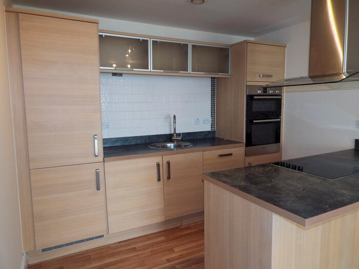 2 Bedroom Flat To Rent In Venture Court, Gravesend, DA12