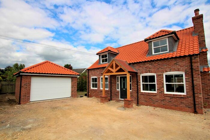 4 Bedroom Detached House For Sale In Mill Lane, Osgodby, LN8