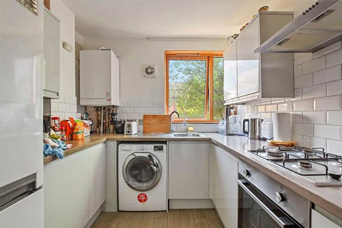 3 Bedroom Apartment To Rent In Royal College Street, London, NW1