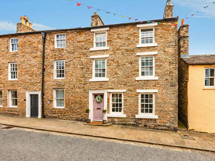 4 Bedroom Character Property For Sale In Wendal, Askrigg, DL8