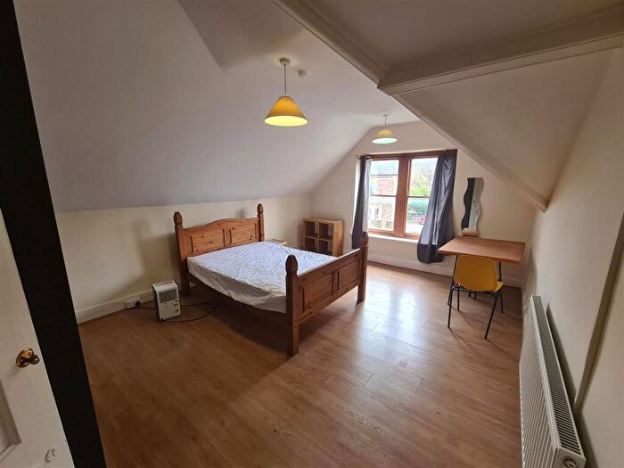 3 Bedroom Flat To Rent In Clifton, Bristol, BS8 - Photo 2