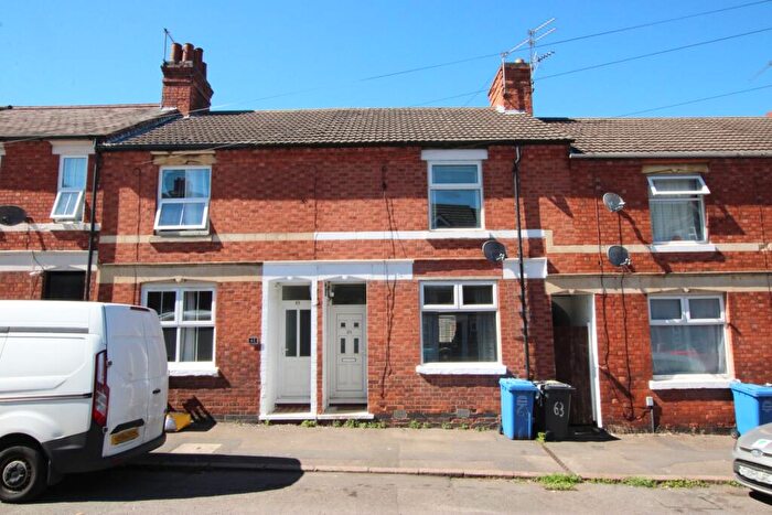 3 Bedroom Terraced House For Sale In Russell Street, Kettering, Northamptonshire, NN16