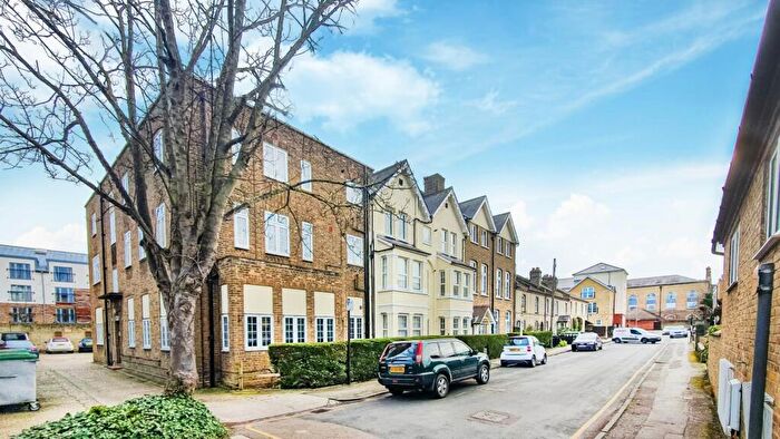 1 Bedroom Apartment To Rent In St Johns Court, Hertford, SG14