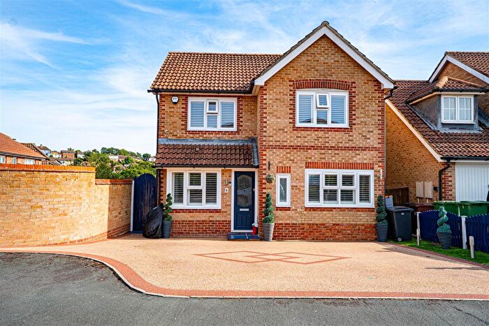 5 Bedroom Detached House For Sale In Cookson Gardens, Hastings, TN35
