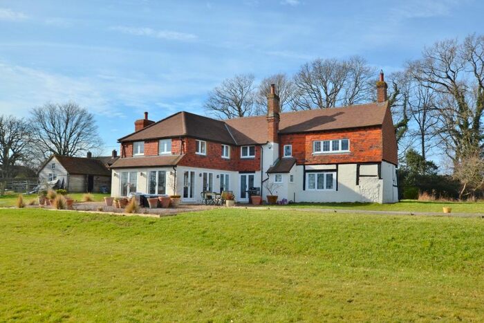 4 Bedroom Detached House To Rent In Staples Hill, Kirdford, Billingshurst, RH14