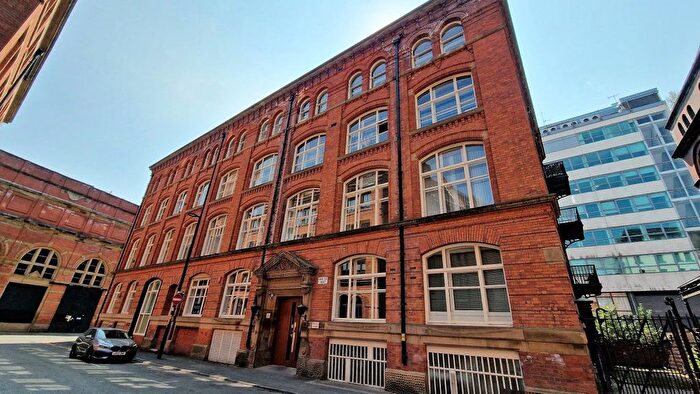 2 Bedroom Flat To Rent In China House, Harter St, M1