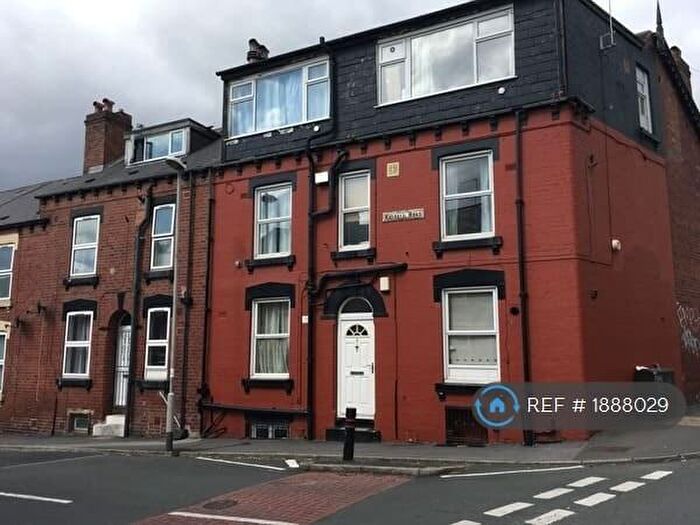 6 Bedroom Terraced House To Rent In Kelsall Road, Leeds, LS6