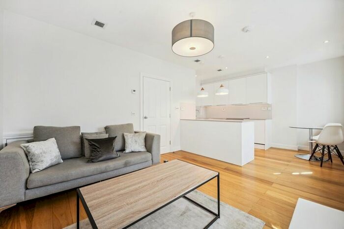 1 Bedroom Flat To Rent In Mortimer Street, London, W1W