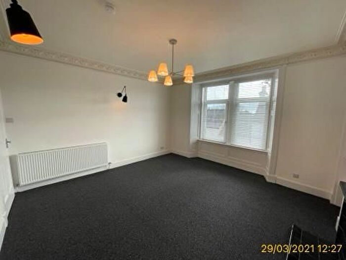 2 Bedroom Flat To Rent In D, Brook Street, Monifieth, Dundee, DD5