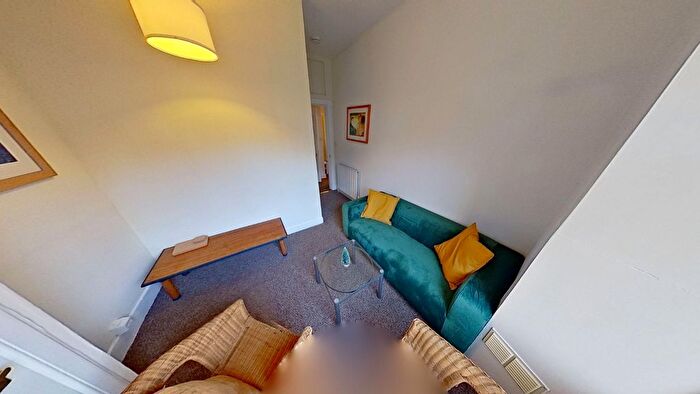 3 Bedroom Flat To Rent In Grindlay Street, Edinburgh, EH3