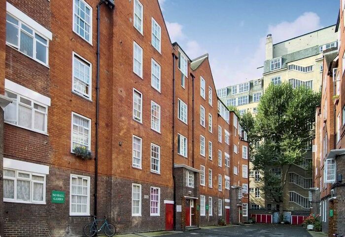 2 Bedroom Flat To Rent In Herbrand Street, London, WC1N