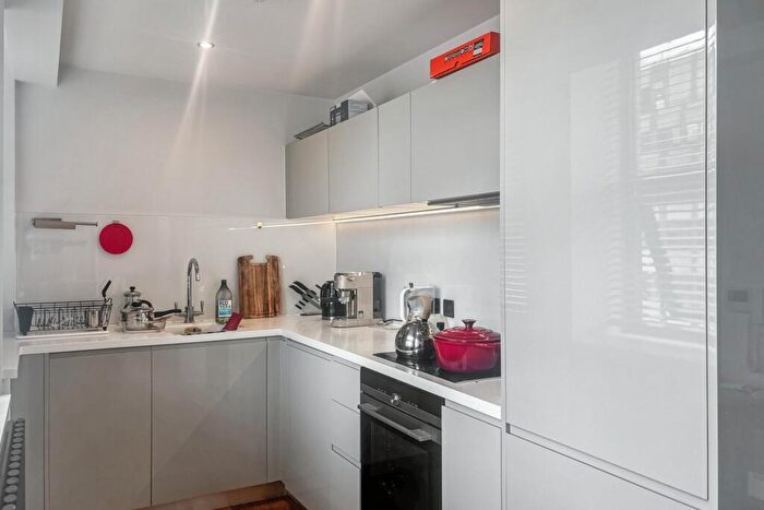 1 Bedroom Flat For Sale In Galbraith House, Great Charles Street, Birmingham, West Midlands, B3