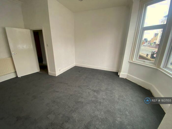 2 Bedroom Flat To Rent In Greenbank Road, Darlington, DL3