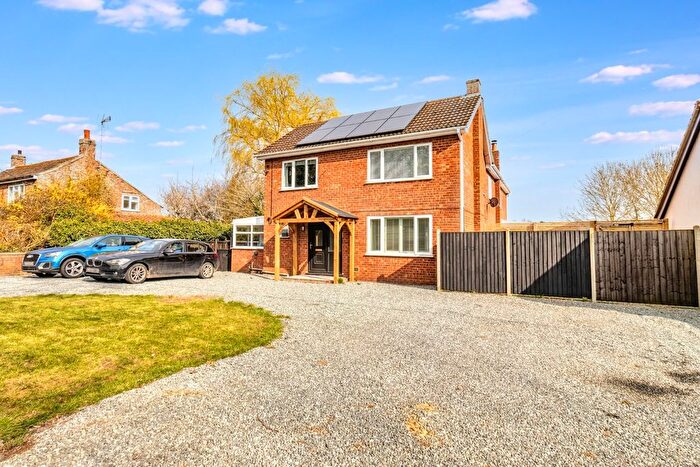 4 Bedroom Detached House For Sale In Hay Green Road South, Terrington St Clement, Norfolk, PE34